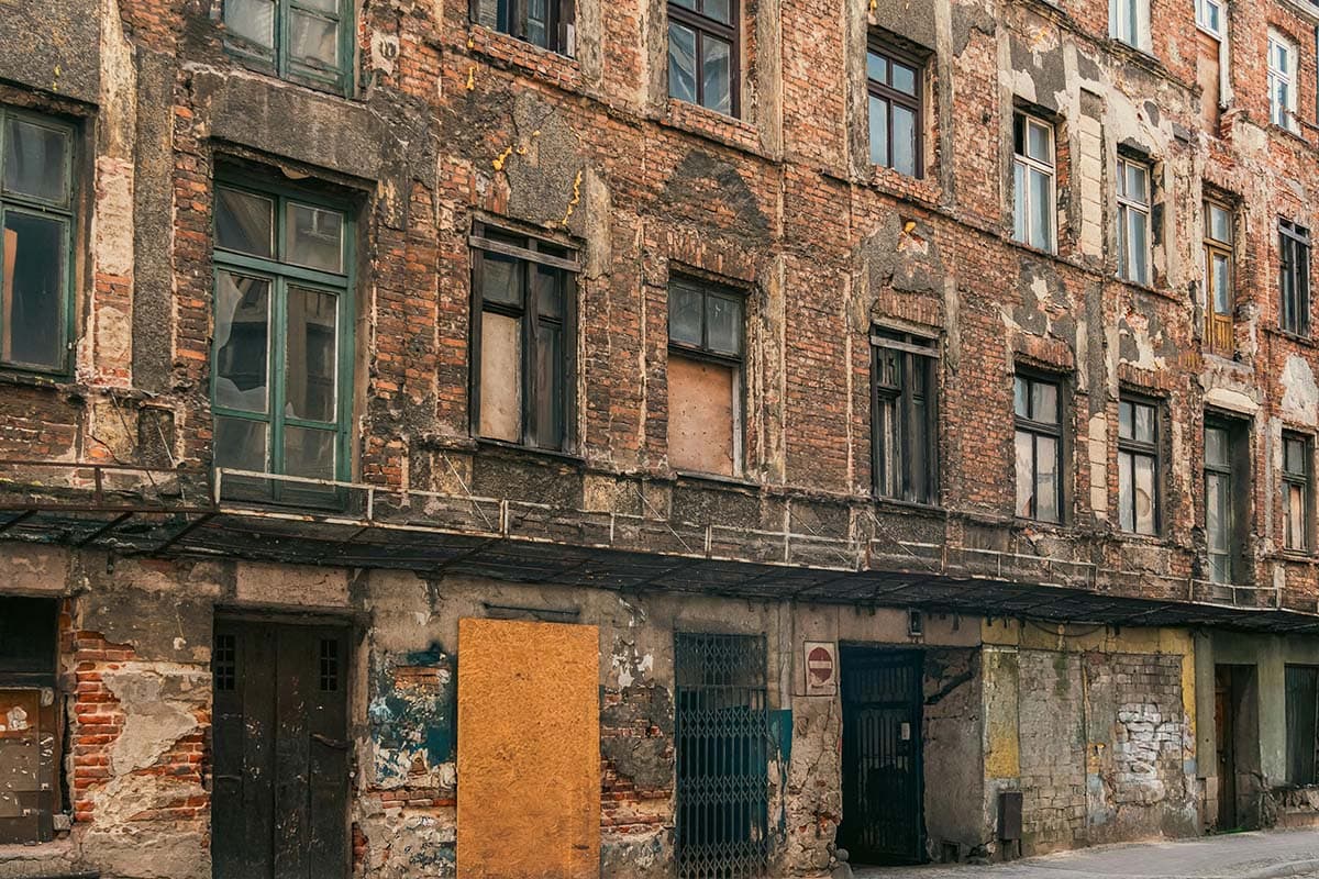 Heavily rundown apartment building