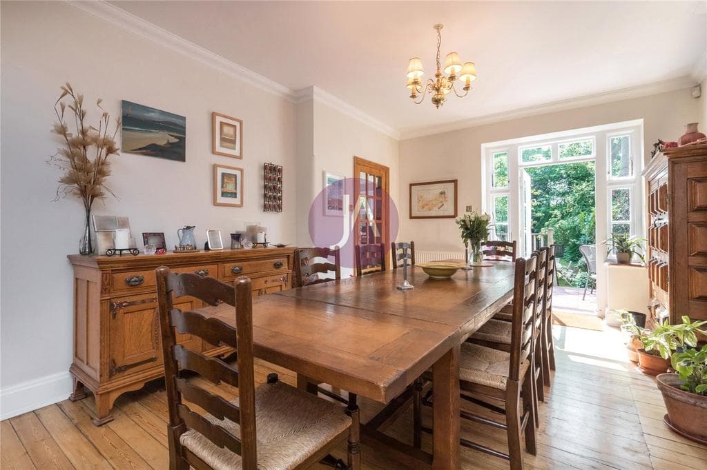 Rotherwick Road, Hampstead Garden Suburb, London, NW11 - Image 2