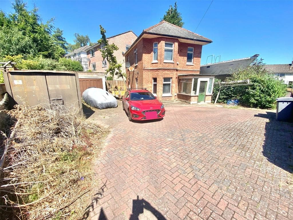 Moore Avenue, West Howe, Bournemouth, Dorset, BH11 - Image 5