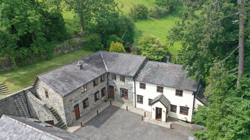 London Road, Corwen - Image 2
