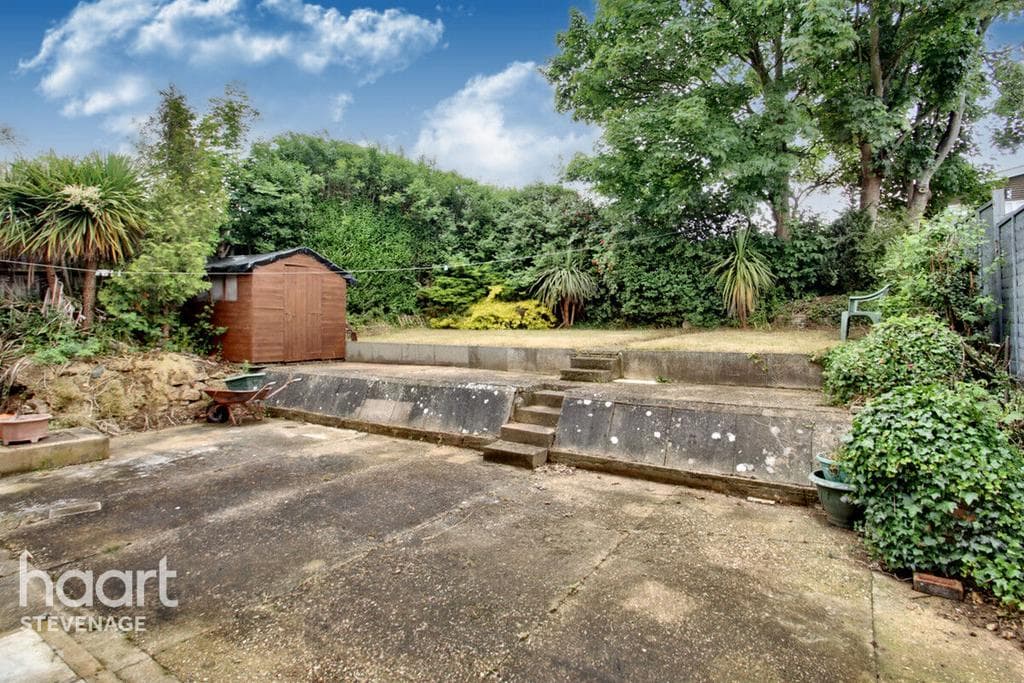 West Reach, Stevenage - Image 5