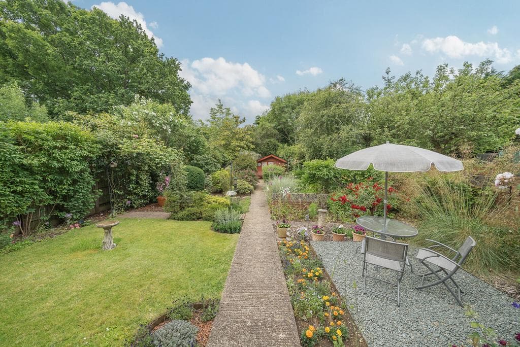 Oak Tree Road, Milford, Godalming, GU8 - Image 2
