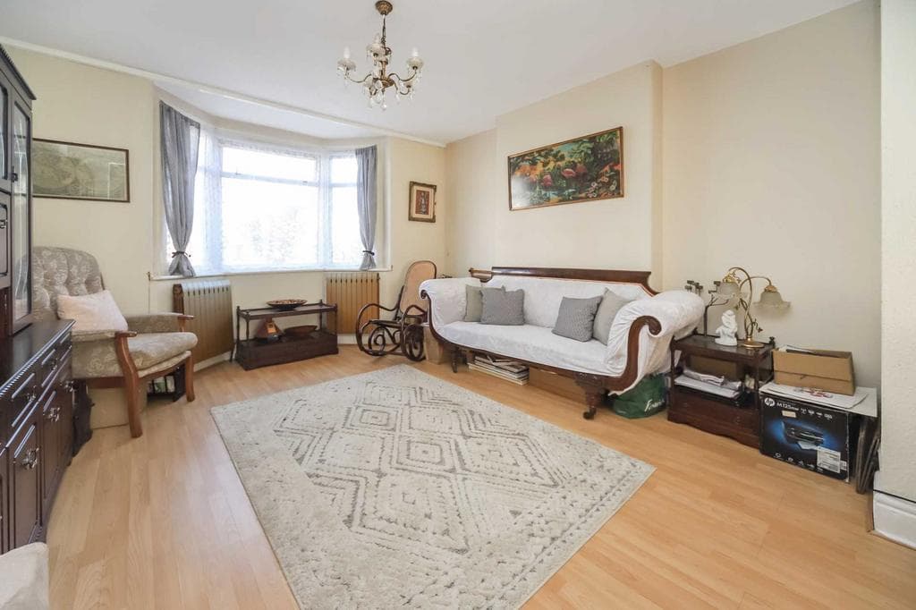 Lancaster Avenue, Hitchin - Image 2