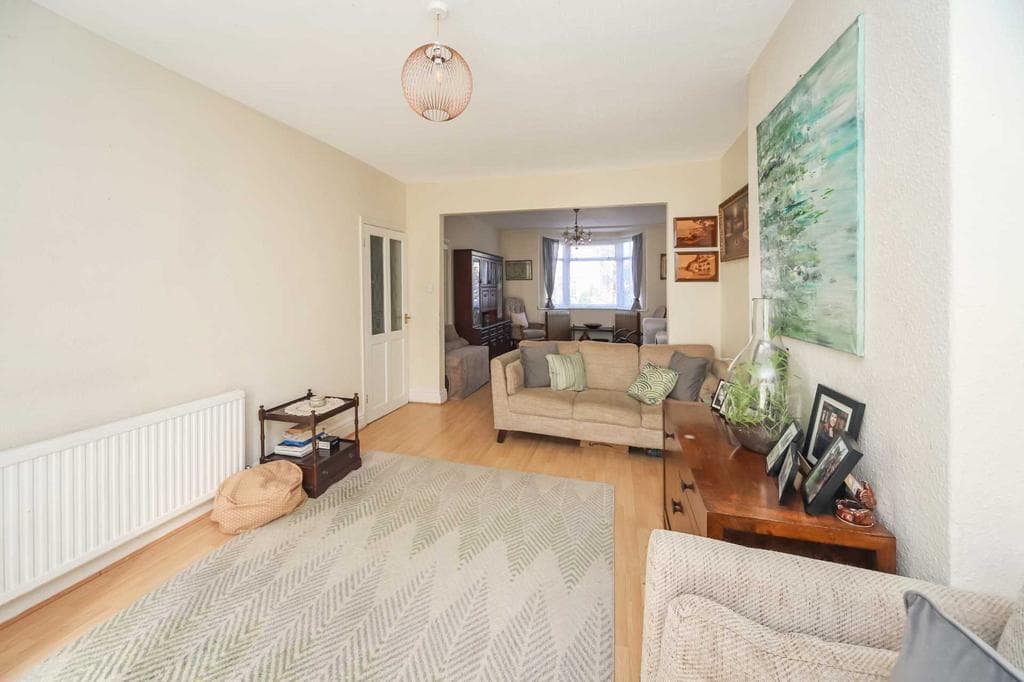 Lancaster Avenue, Hitchin - Image 4