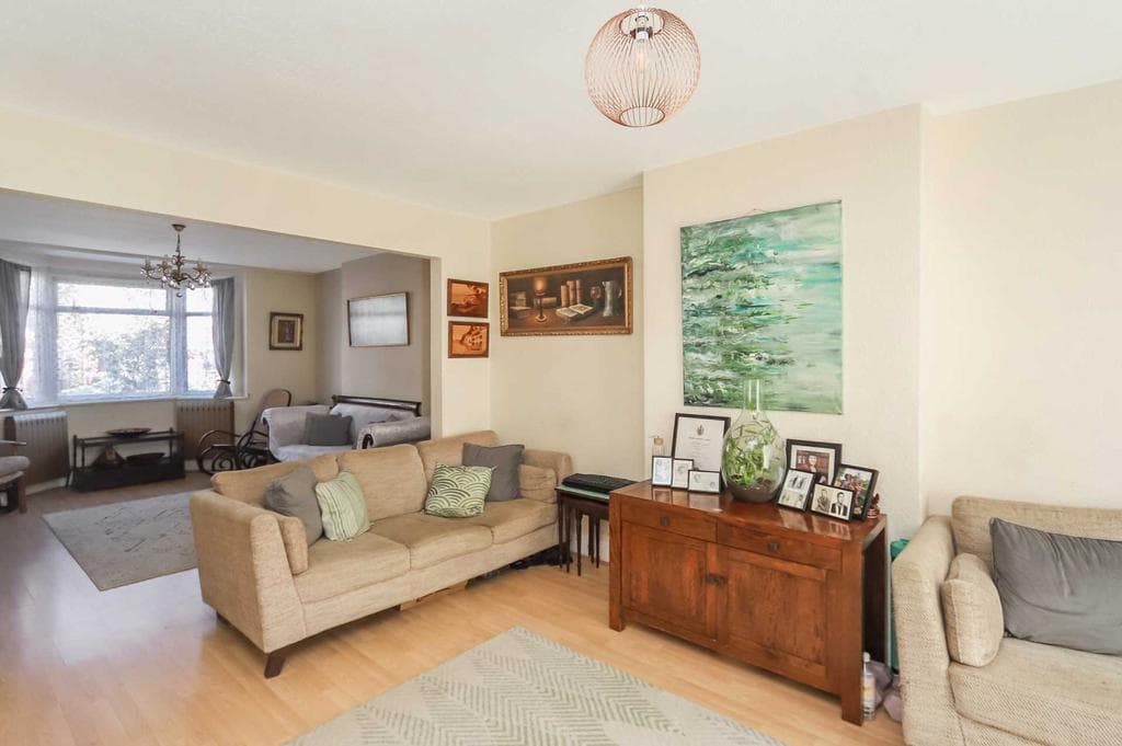 Lancaster Avenue, Hitchin - Image 5