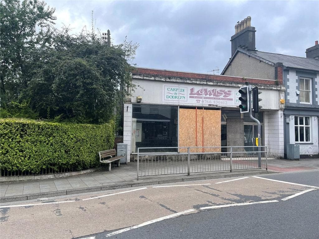 High Street, Blaenau Ffestiniog, Gwynedd, LL41 - Image 5