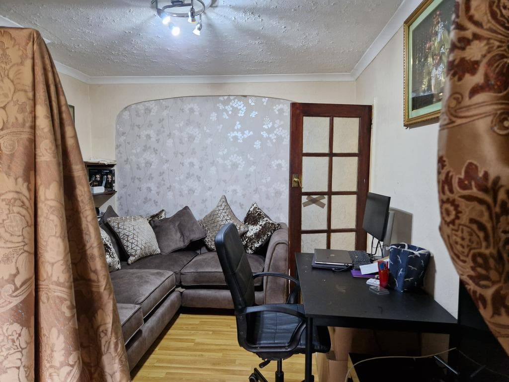 Galpins Road, Thornton Heath CR7 - Image 2