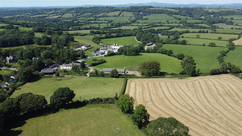 Lampeter Velfrey, Narberth, Pembrokeshire, SA67 - Image 1