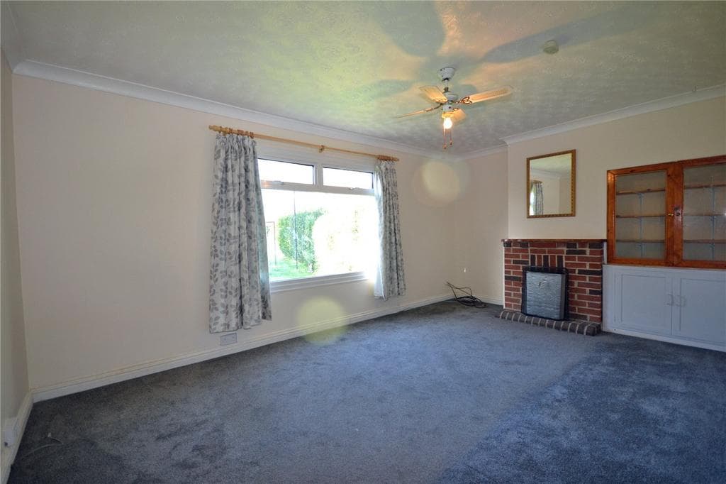 Warborne Lane, Portmore, Lymington, Hampshire, SO41 - Image 3