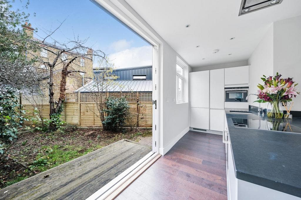 Bendemeer Road, London, SW15 - Image 2
