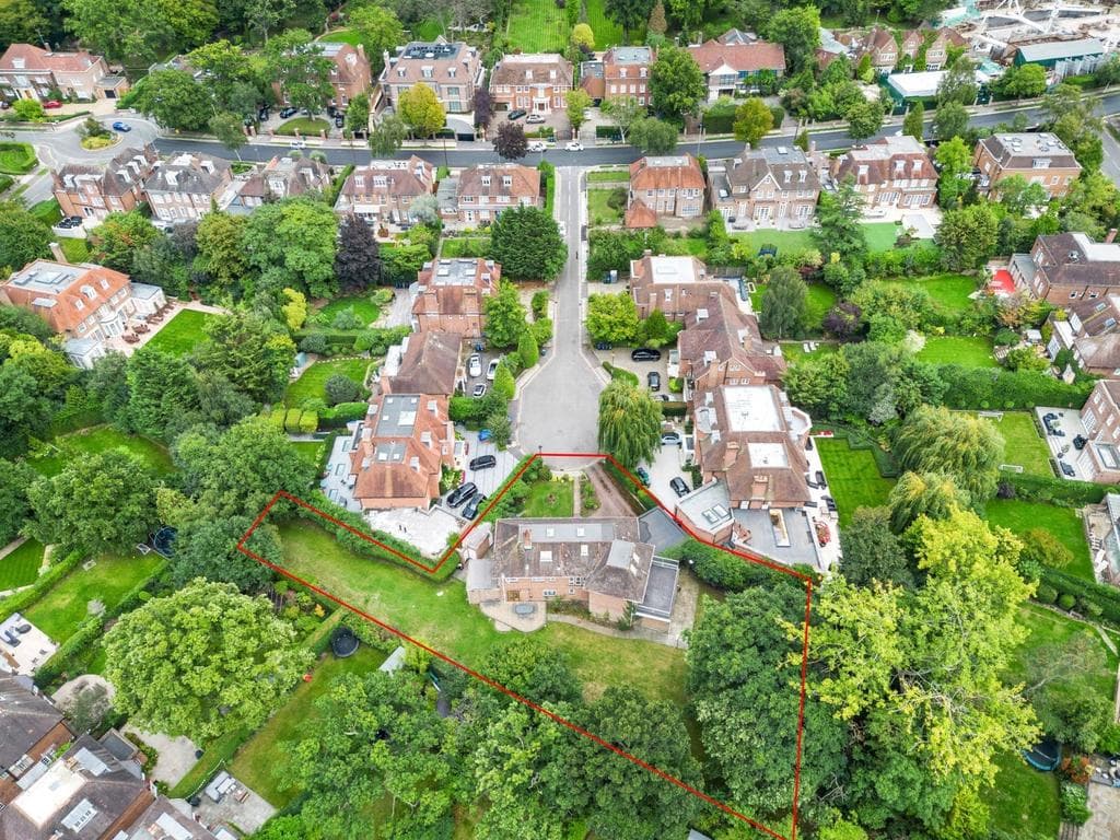 Hampstead Garden Suburb N2 - Image 2