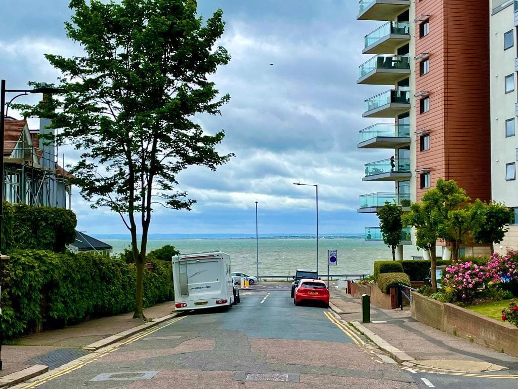 Grosvenor Road, Westcliff on Sea, Essex, SS0 8EN - Image 2