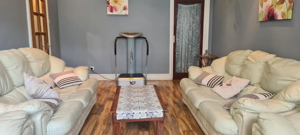 194 Albert Road, Stechford, B33 8UE - Image 4