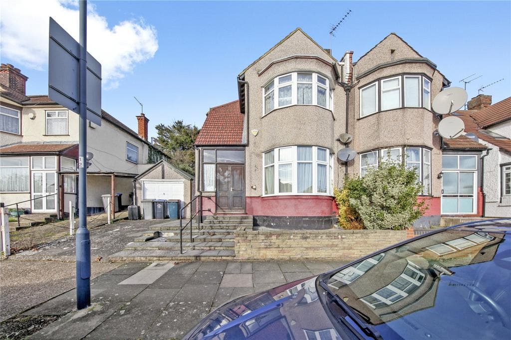 Dollis Hill Avenue, London, NW2 - Image 1