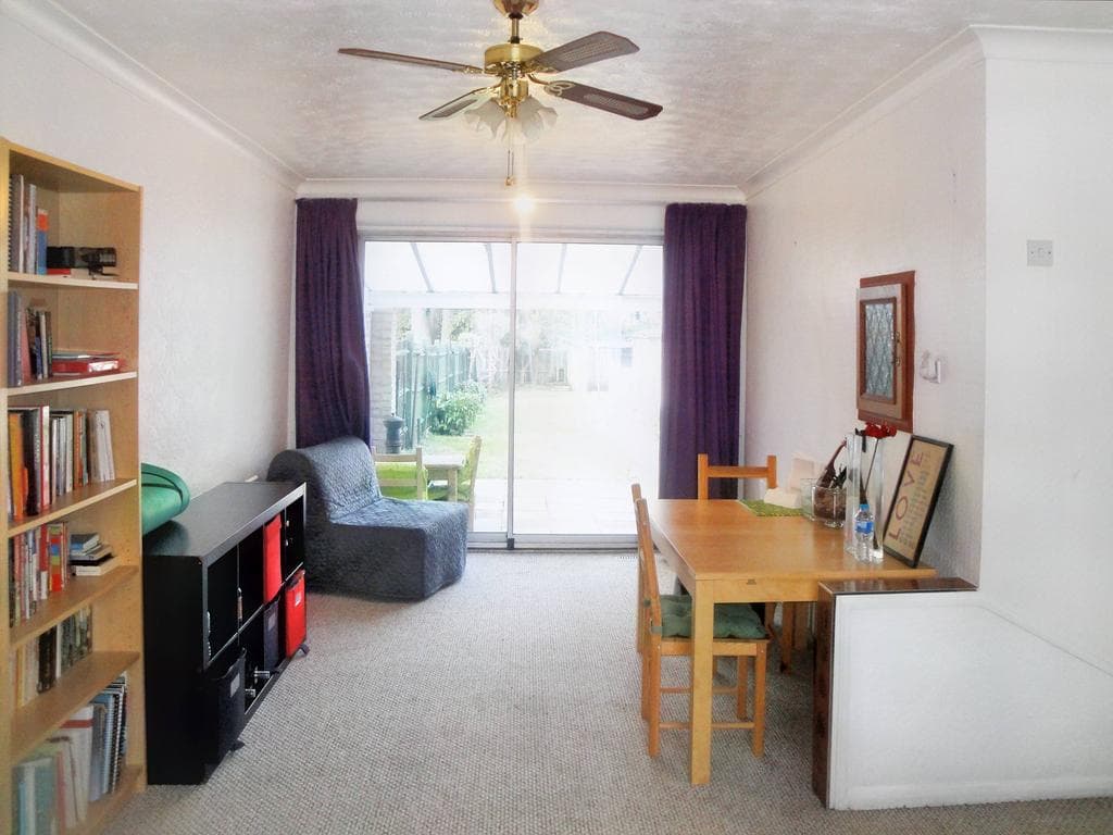 Freshwell Avenue, Romford RM6 - Image 4