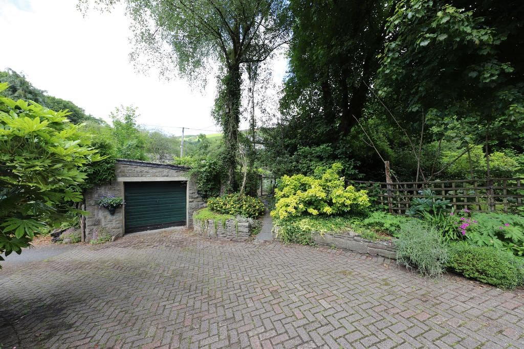 Aberffrwd Road, Mountain Ash CF45 - Image 1
