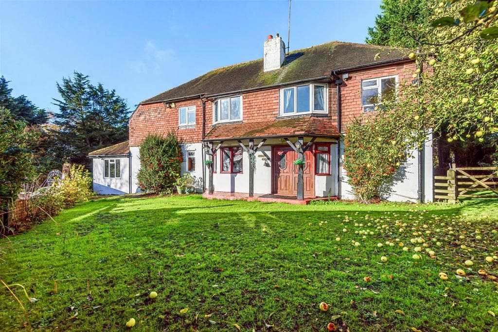 Common Lane, Radlett WD7 - Image 2