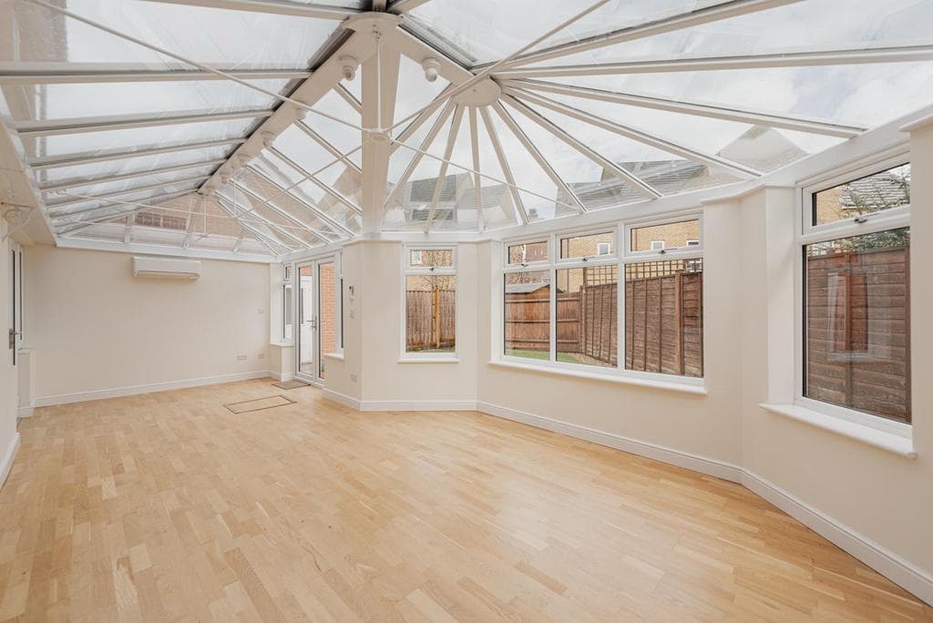 Glanville Way, Epsom - Image 4