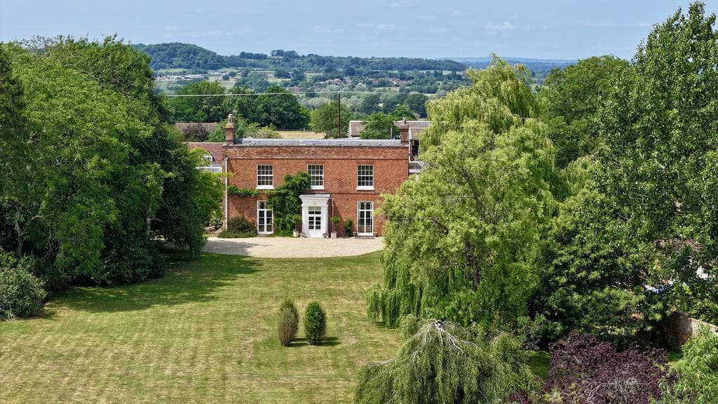 Apperley Gloucester, Gloucestershire, GL19 4DQ - Image 1