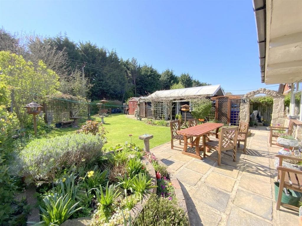 Coniston Crescent, Humberston, Grimsby - Image 2