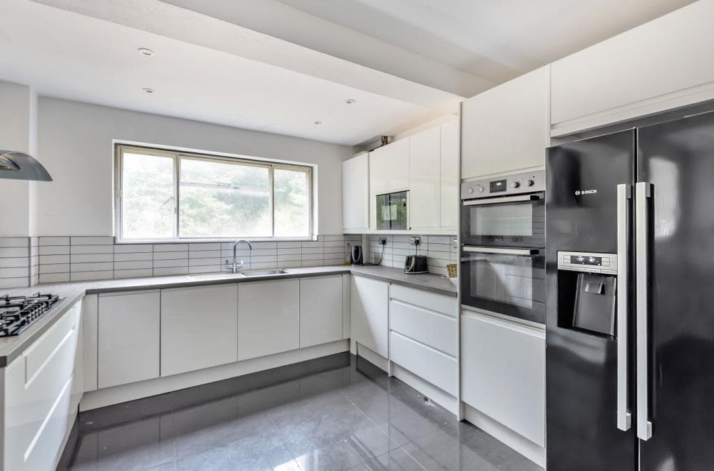 Camberley,  Surrey,  GU15 - Image 4