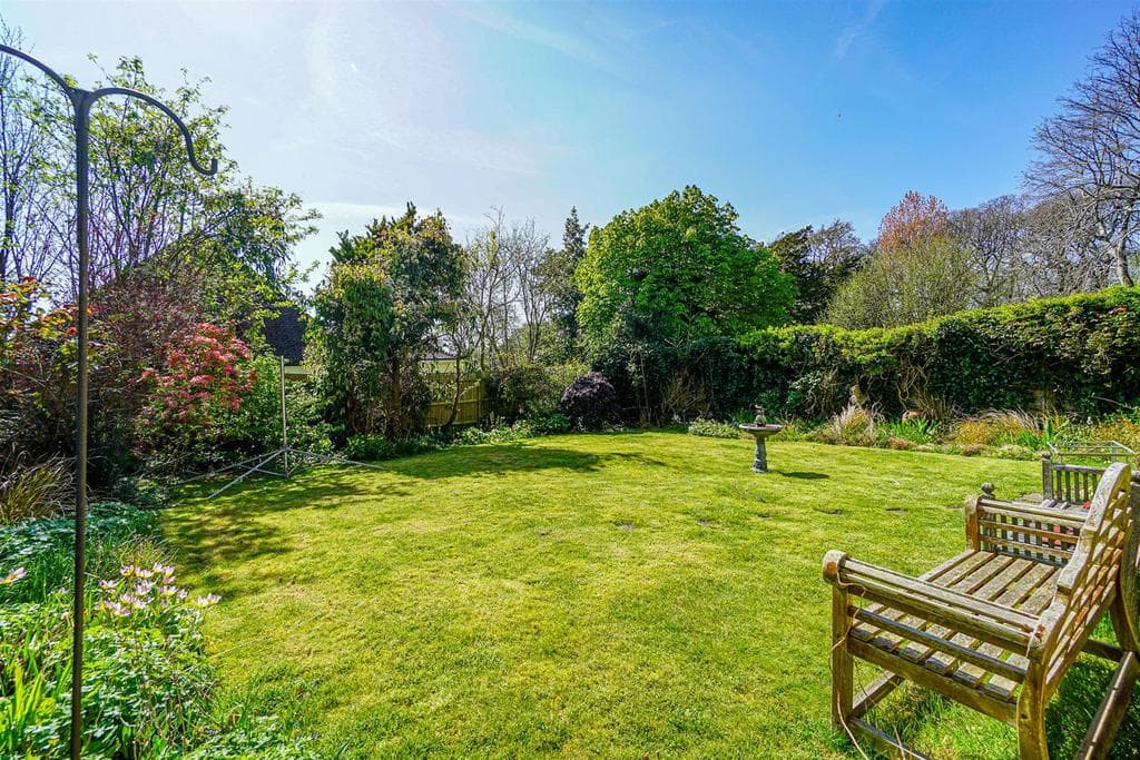 Hoads Wood Road, Hastings - Image 5