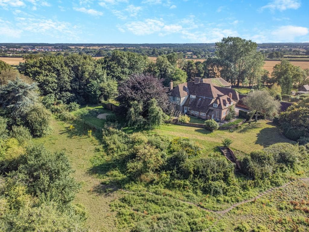 Great Chart, Ashford, Kent - Image 1