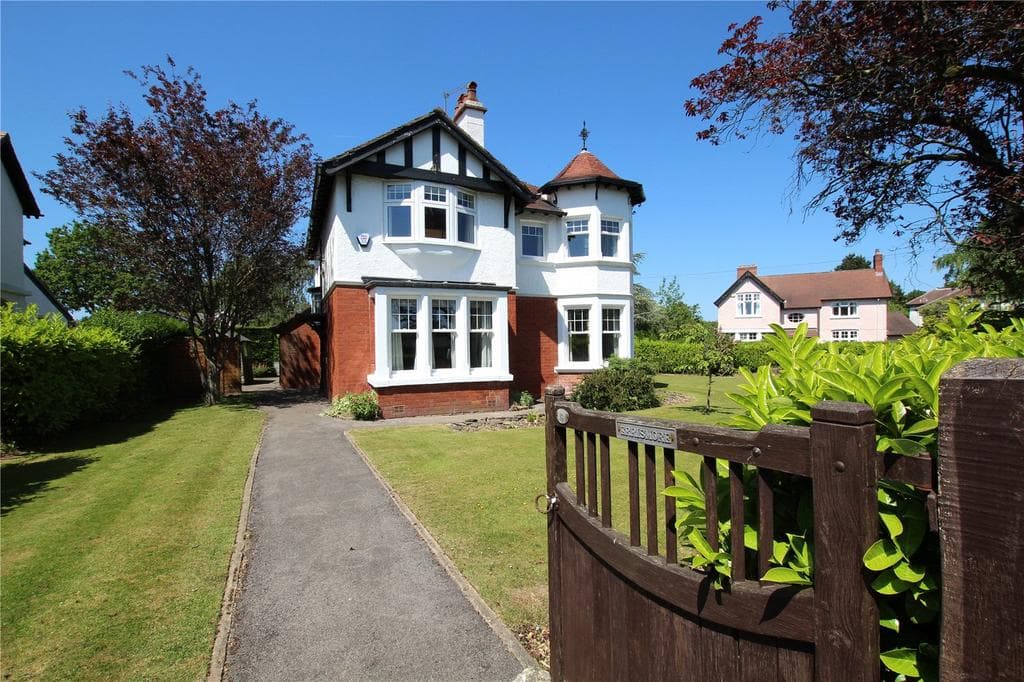 Hollybush Road, Cyncoed, Cardiff, CF23 - Image 3