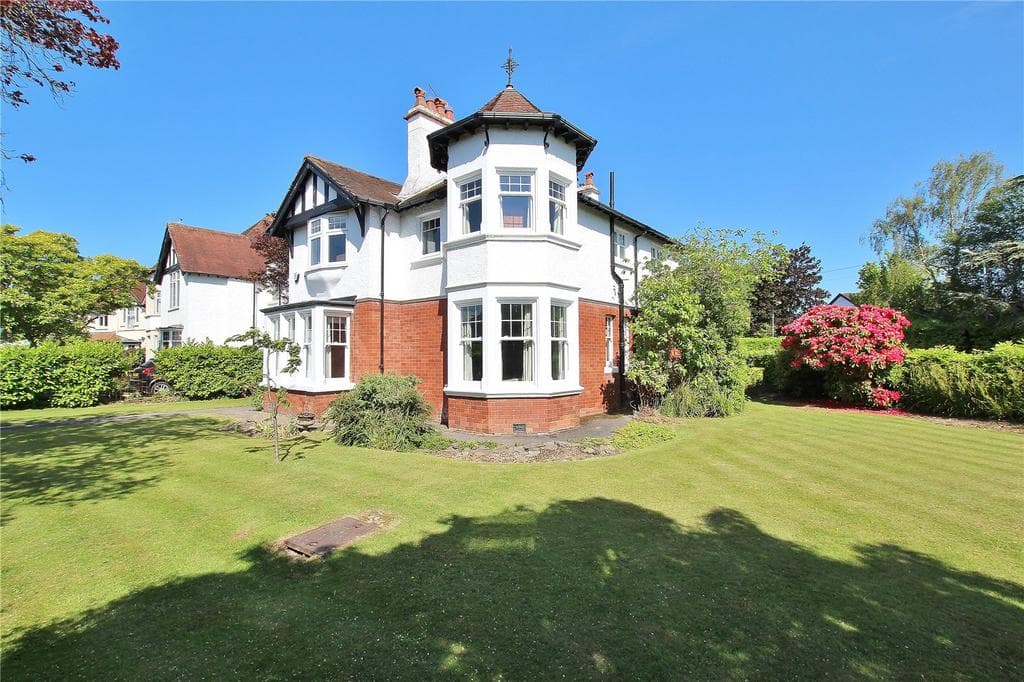 Hollybush Road, Cyncoed, Cardiff, CF23 - Image 5