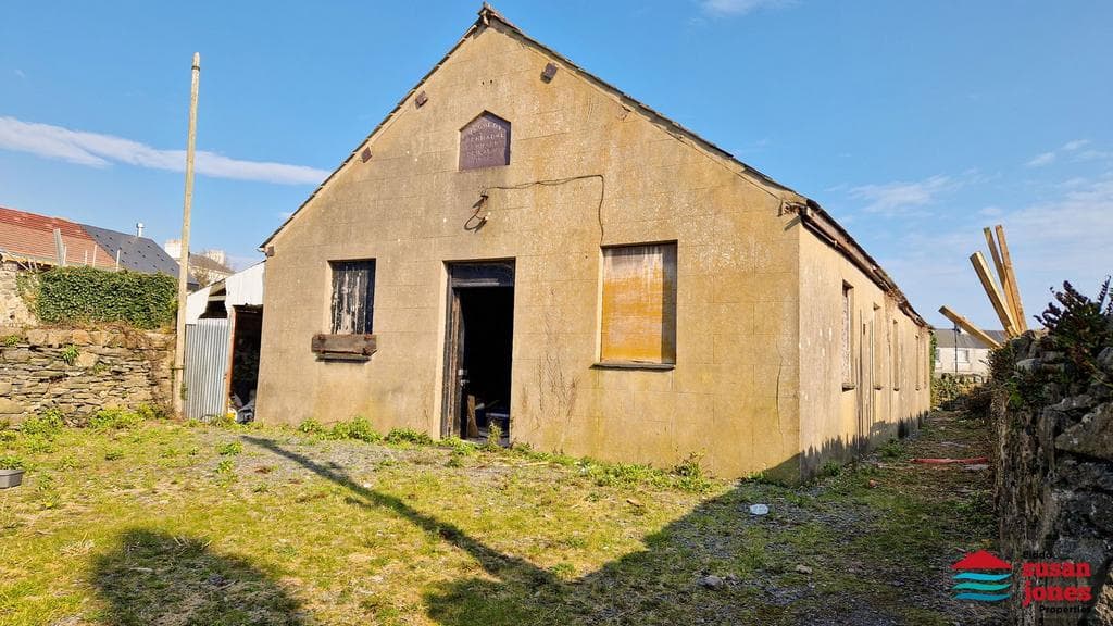 Cefn Y Traeth, Pwllheli LL53 - Image 1
