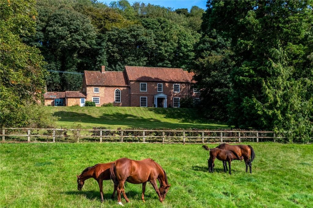 The Grove, Scamblesby, Louth, Lincolnshire, LN11 - Image 1