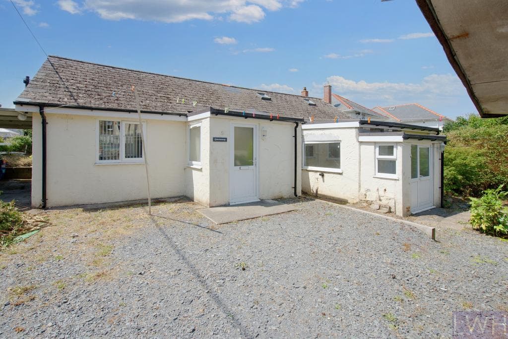 Queensway, Manor Avenue, Pwllheli - Image 4