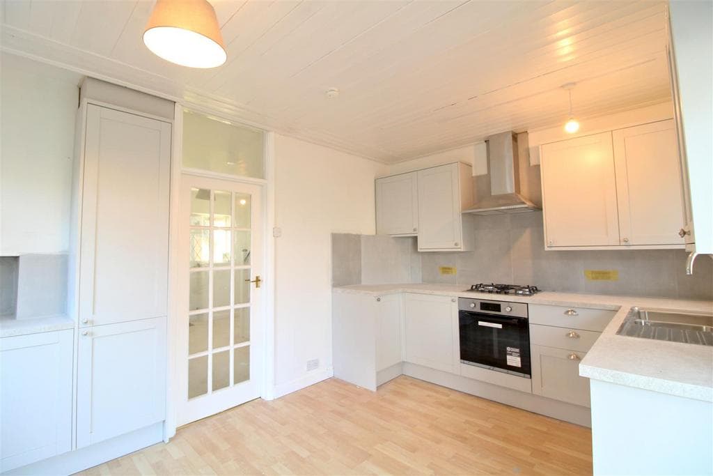 Downs Road, Seaford - Image 4