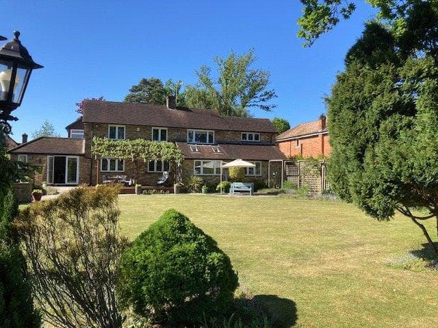 Chiltern Hill, Chalfont St. Peter, Gerrards Cross, Buckinghamshire, SL9 - Image 2