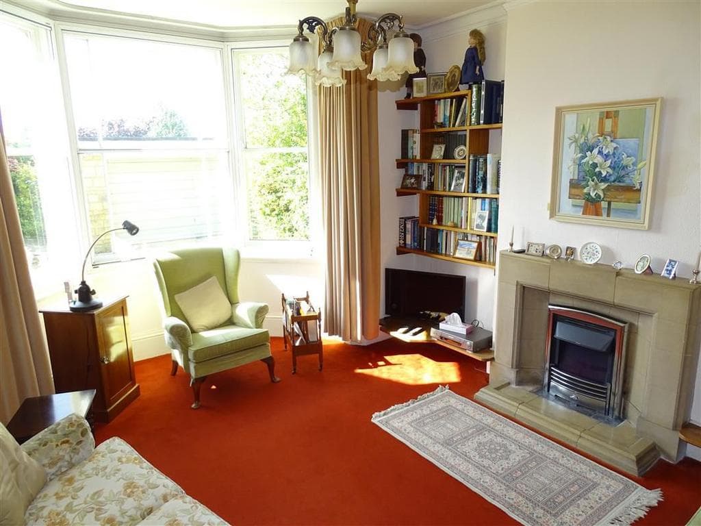 Primrose Villas: Wothorpe - Image 2
