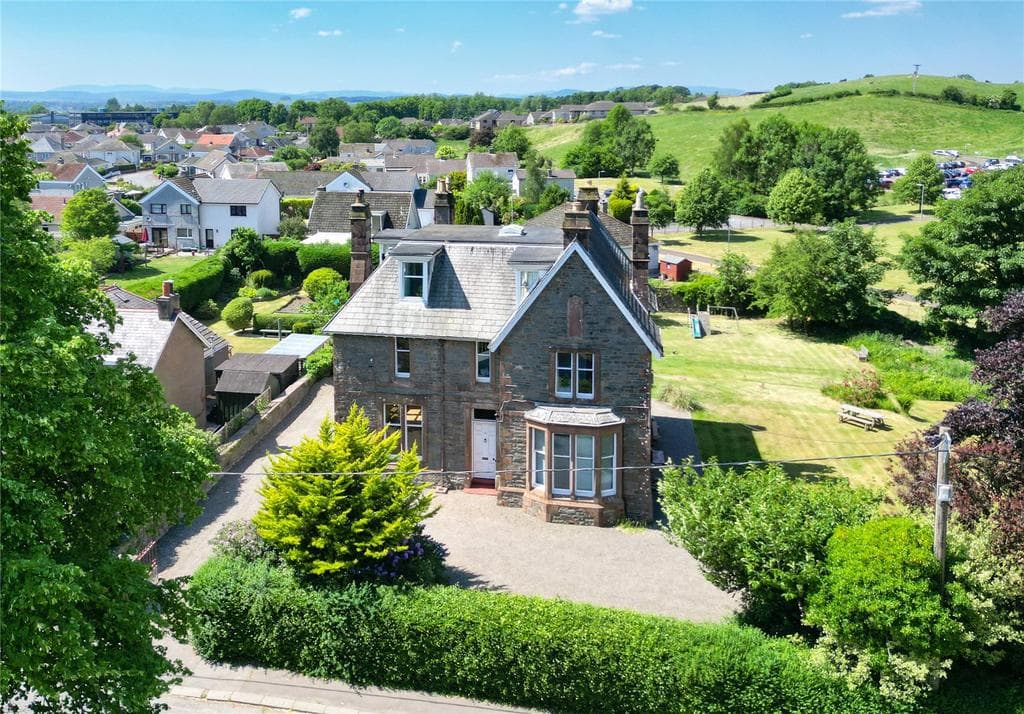 Albion House, 49 Ernespie Road, Castle Douglas, Dumfries and Galloway, South West Scotland, DG7 - Image 1