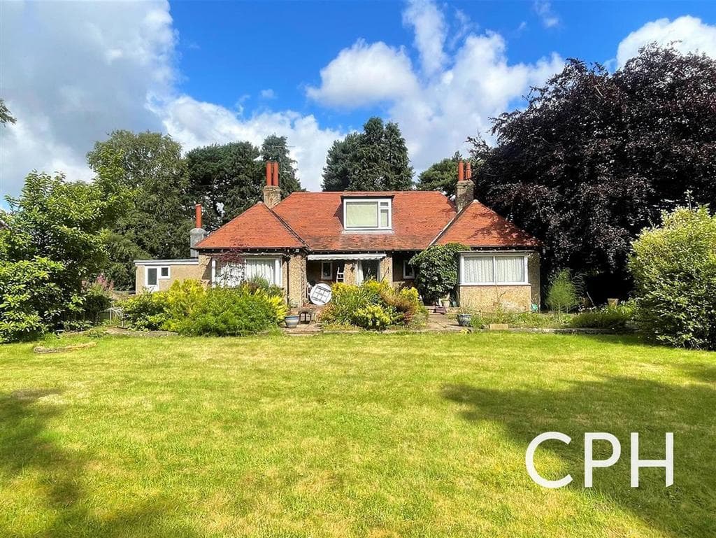Pickering Road, West Ayton, YO13 - Image 1