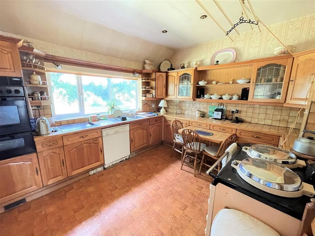 Pickering Road, West Ayton, YO13 - Image 5
