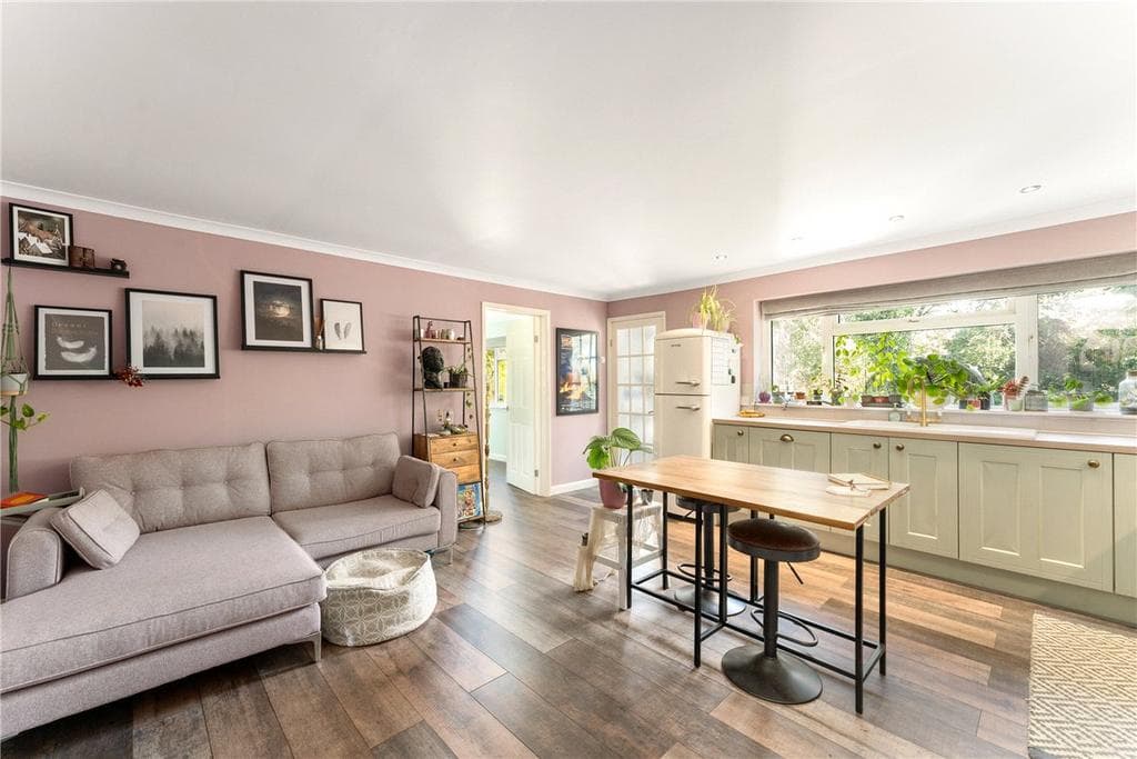 Comberton Road, Harlton, Cambridge, CB23 - Image 4