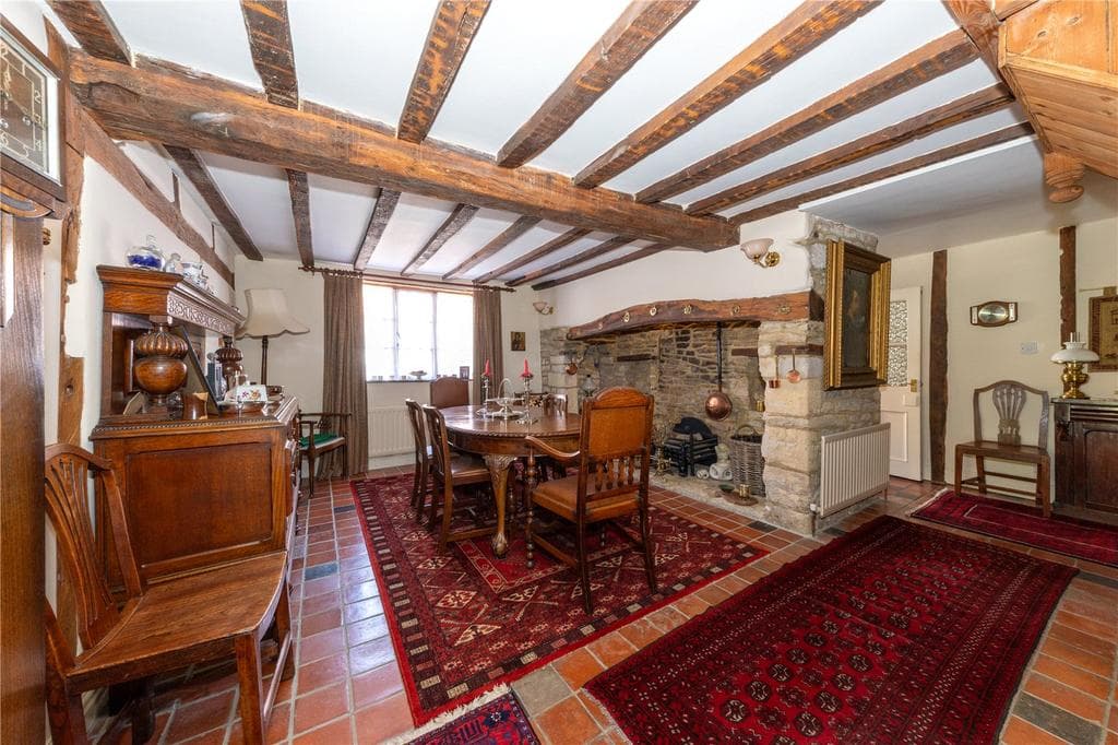 Silver Street, Newport Pagnell, Buckinghamshire, MK16 - Image 2