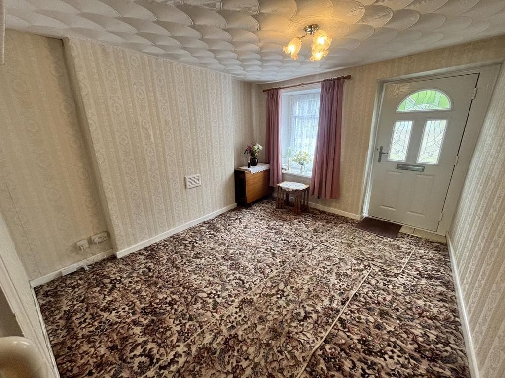 Clydach, Abergavenny, NP7 - Image 4