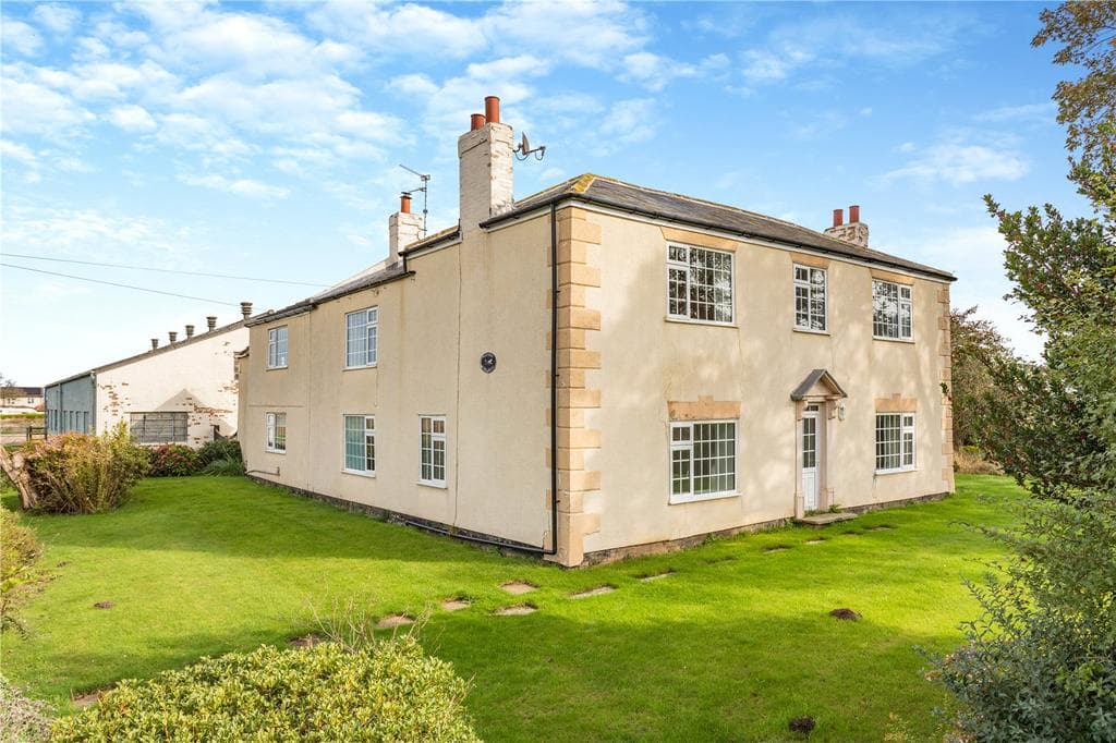 Asperton Farmhouse, Wigtoft, Boston, Lincolnshire, PE20 - Image 1