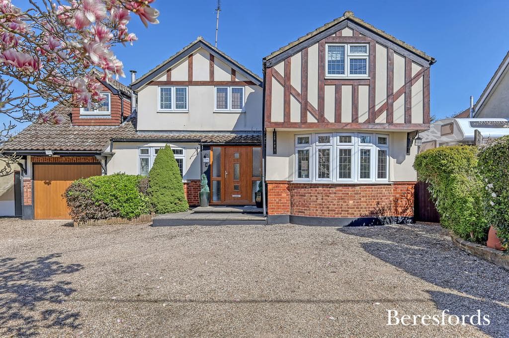 Rayleigh Road, Hutton, CM13 - Image 1