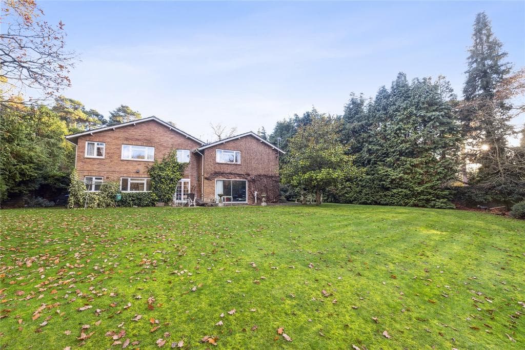 Bourneside, Virginia Water, Surrey, GU25 - Image 4