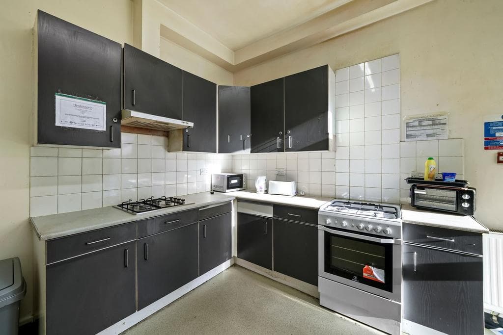 Riffel Road, London NW2 - Image 2