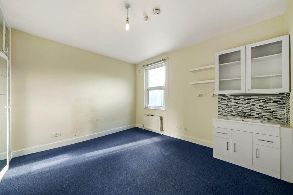 Riffel Road, London NW2 - Image 3