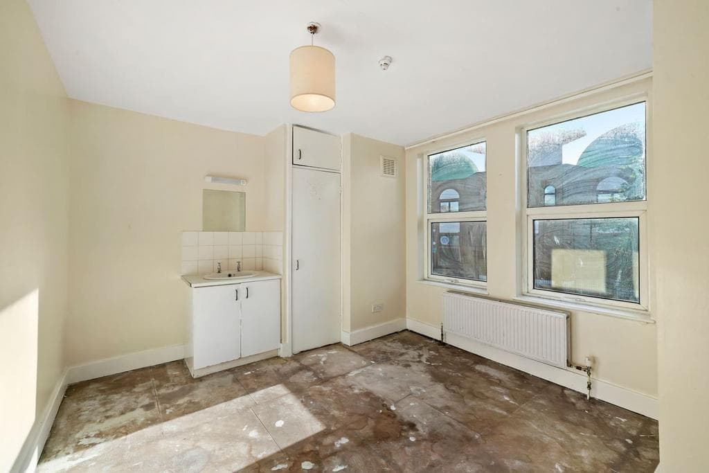 Riffel Road, London NW2 - Image 4
