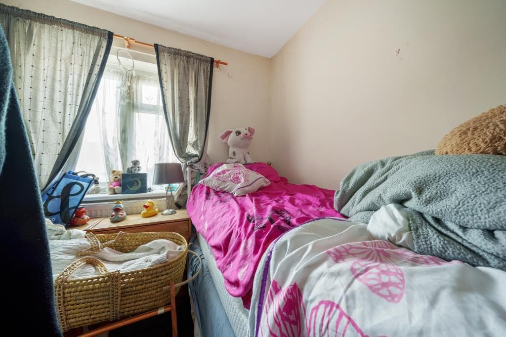 High Wycombe,  Buckinghamshire,  HP13 - Image 5