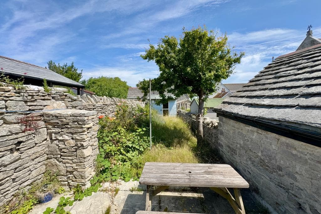 NORTH STREET, LANGTON MATRAVERS - Image 2