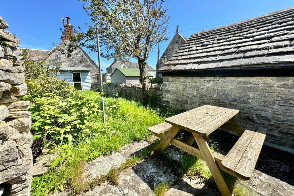 NORTH STREET, LANGTON MATRAVERS - Image 3
